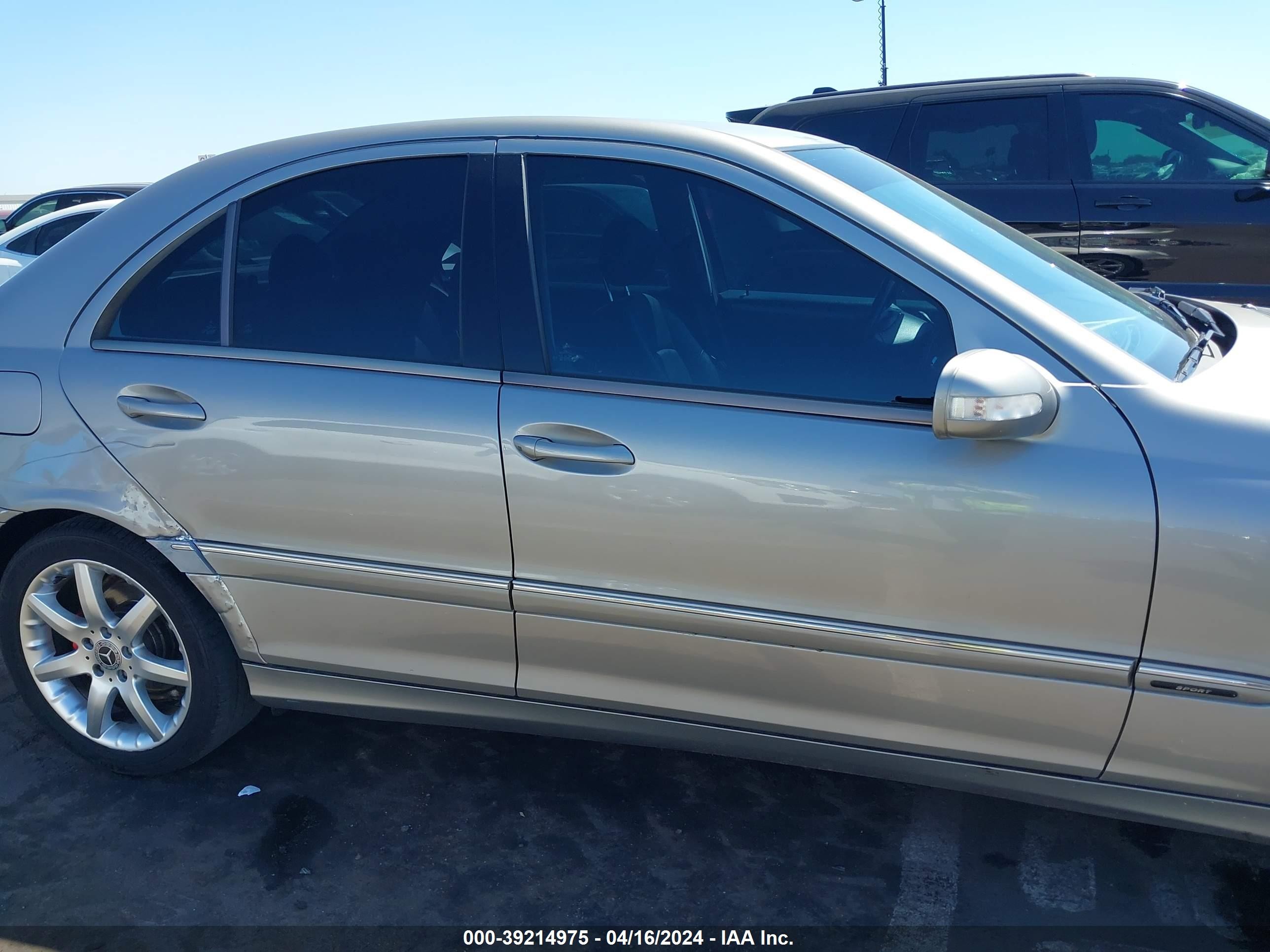 Photo 12 VIN: WDBRF40J03F420220 - MERCEDES-BENZ NULL 