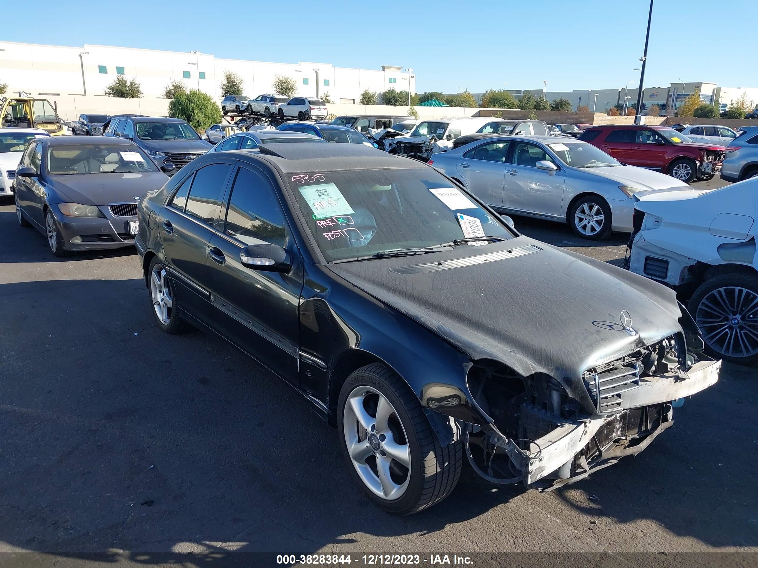 Photo 0 VIN: WDBRF40J04A612896 - MERCEDES-BENZ C-KLASSE 