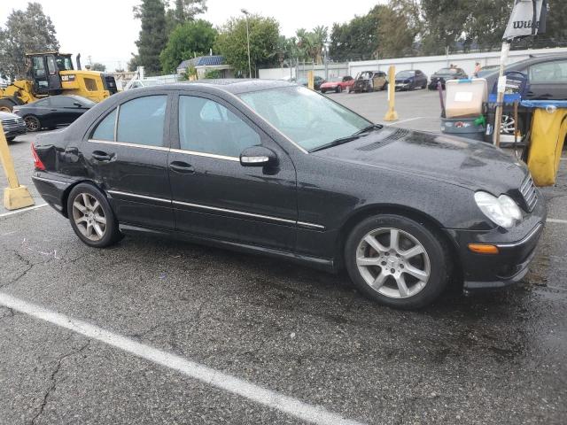 Photo 3 VIN: WDBRF40J05F639875 - MERCEDES-BENZ C-CLASS 