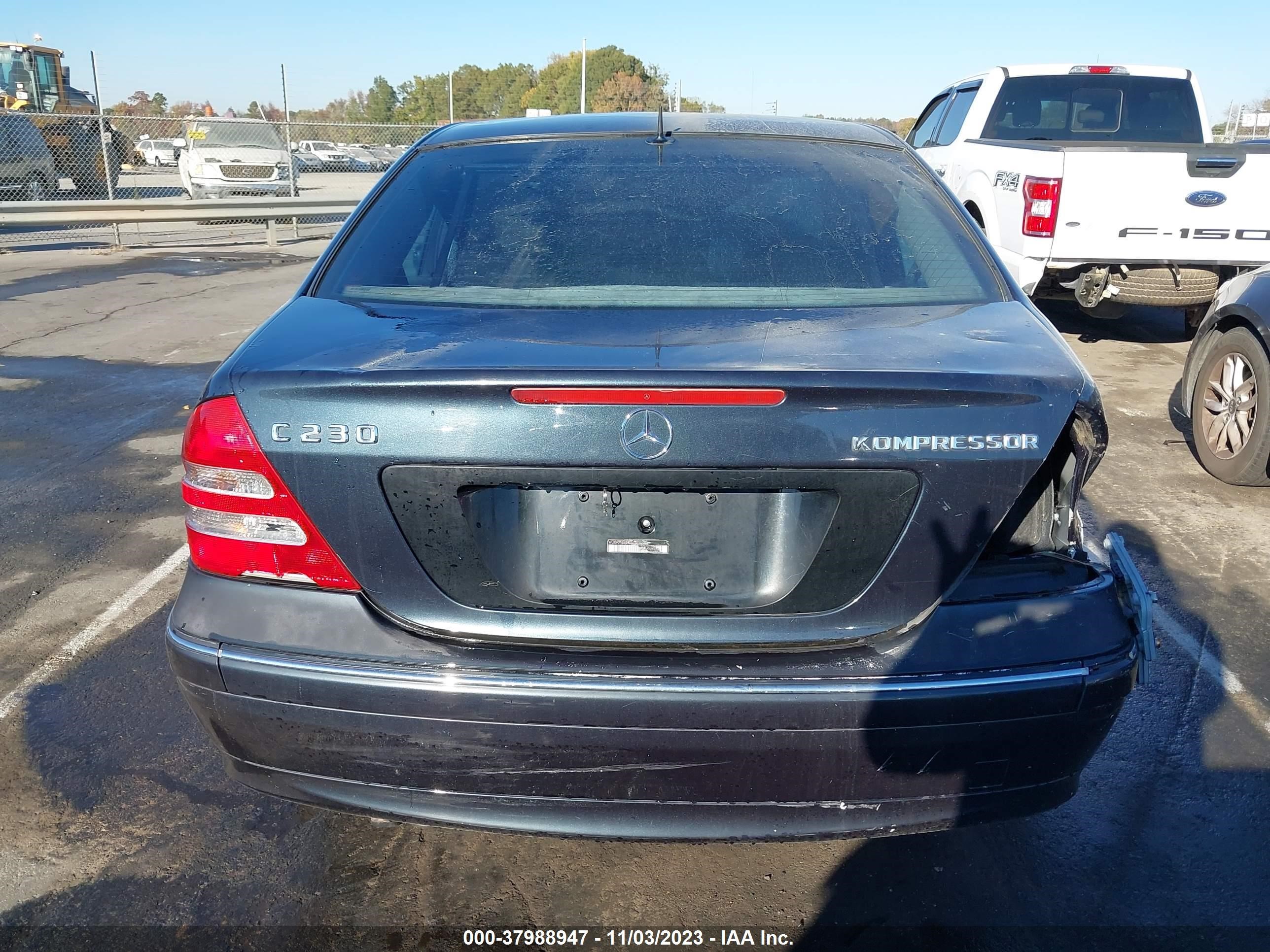 Photo 16 VIN: WDBRF40J13F427855 - MERCEDES-BENZ C-KLASSE 