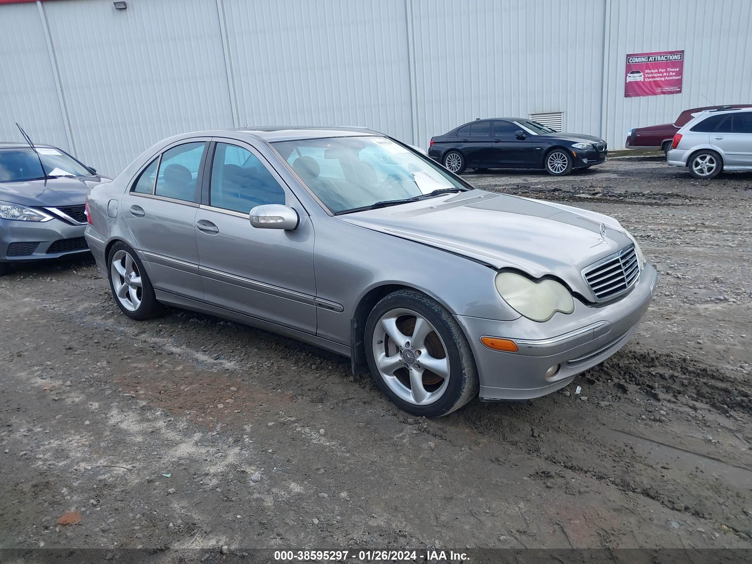 Photo 0 VIN: WDBRF40J14A633885 - MERCEDES-BENZ C-KLASSE 