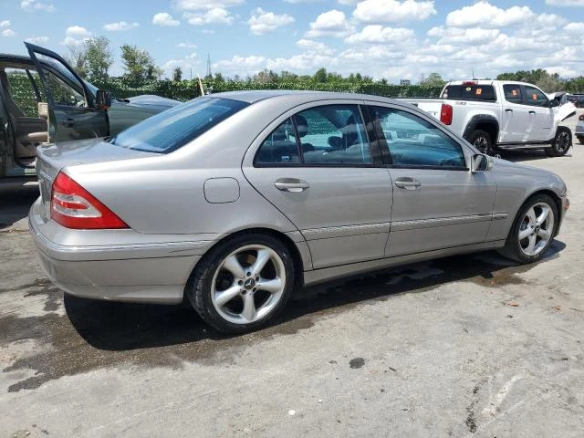 Photo 2 VIN: WDBRF40J14A646488 - MERCEDES-BENZ C 230K SPO 