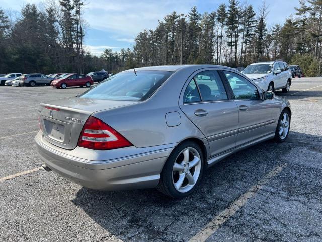 Photo 3 VIN: WDBRF40J15A704567 - MERCEDES-BENZ C-CLASS 