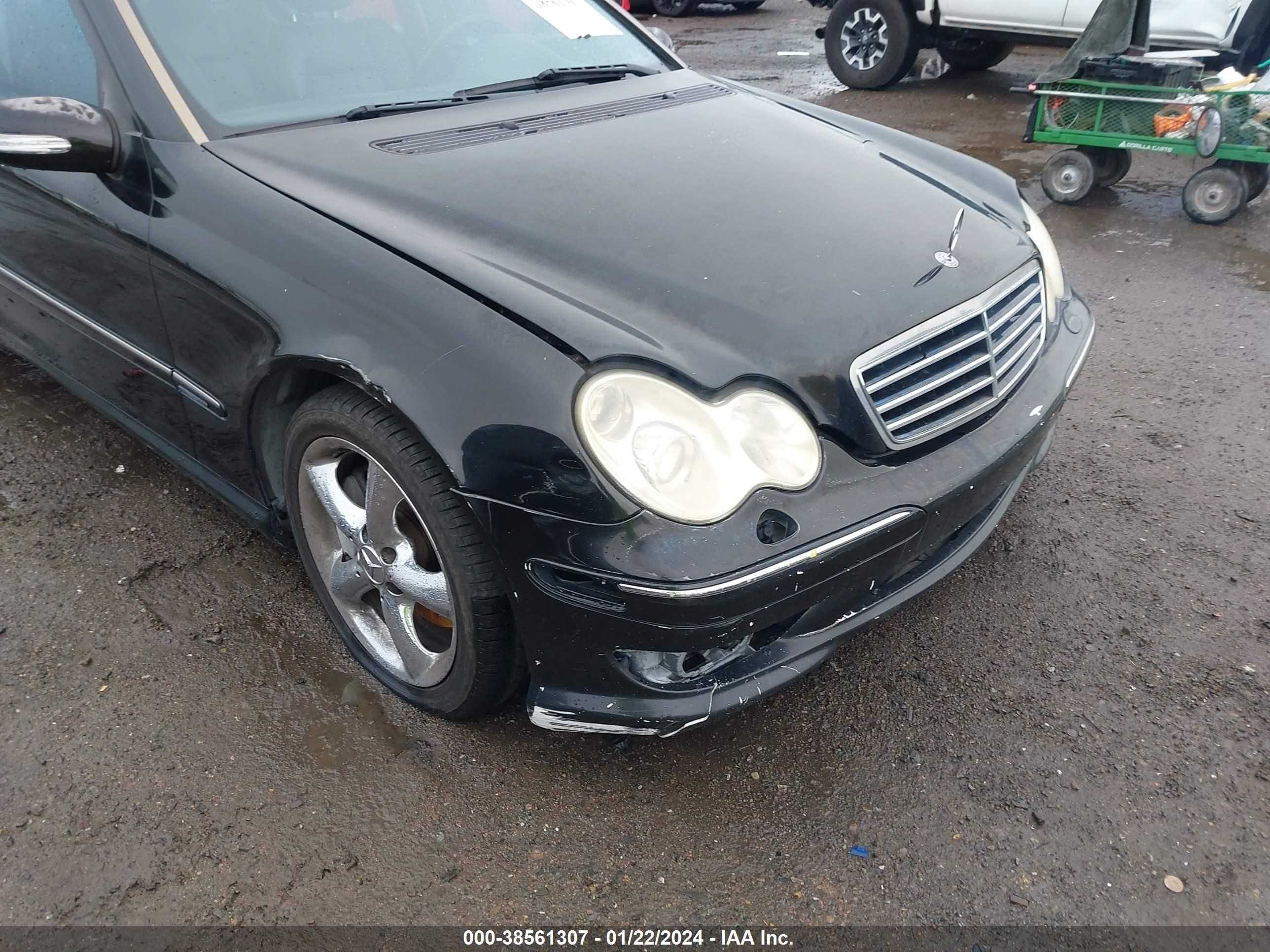 Photo 5 VIN: WDBRF40J15F670665 - MERCEDES-BENZ C-KLASSE 