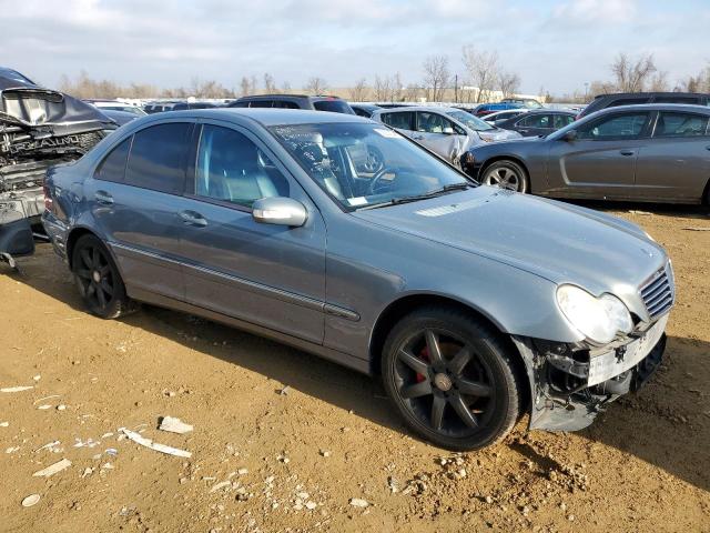 Photo 3 VIN: WDBRF40J24F477908 - MERCEDES-BENZ C-CLASS 