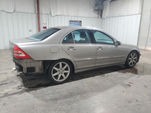 Photo 2 VIN: WDBRF40J24F490125 - MERCEDES-BENZ C-CLASS 