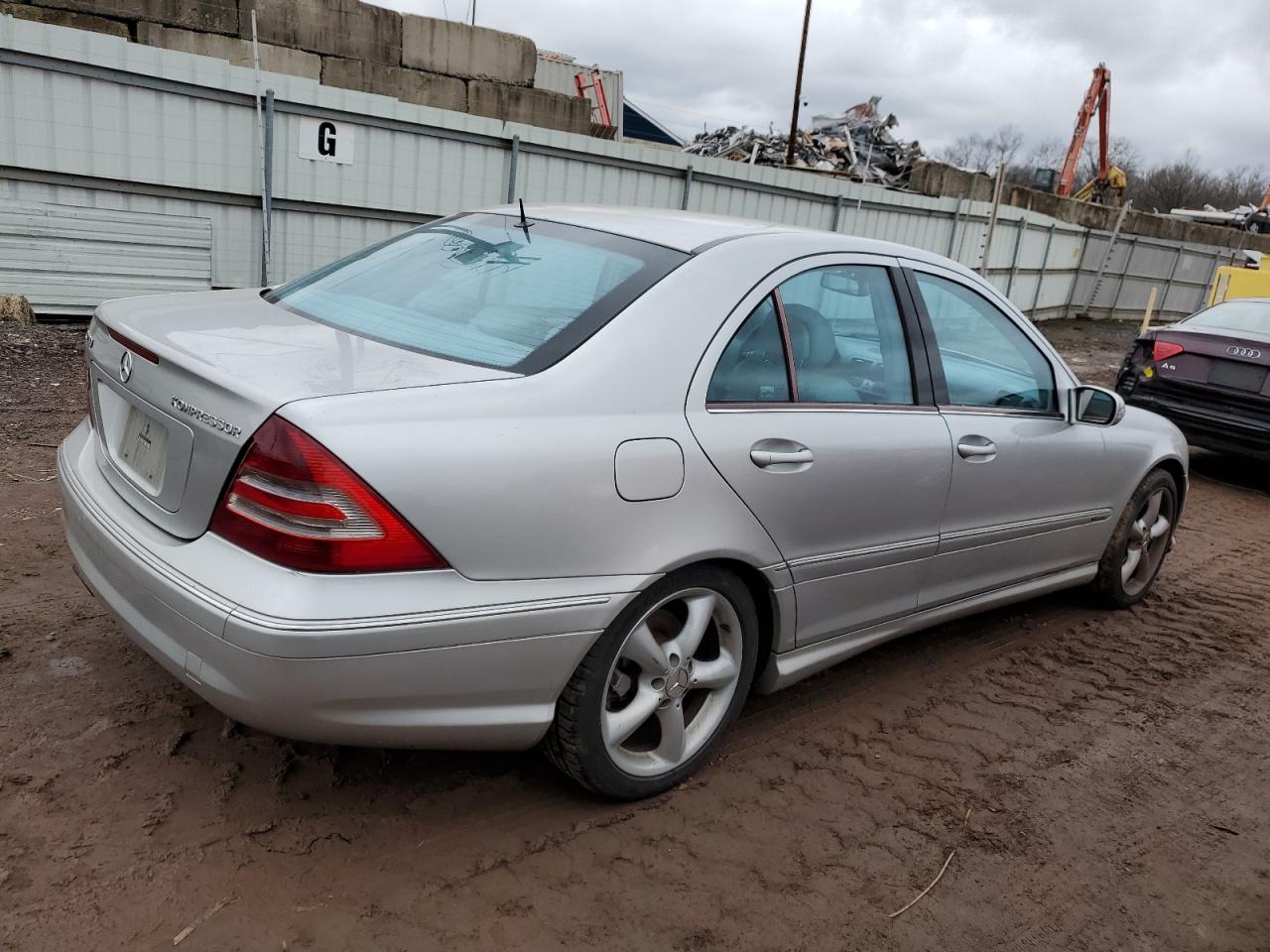 Photo 2 VIN: WDBRF40J25F595510 - MERCEDES-BENZ C-KLASSE 