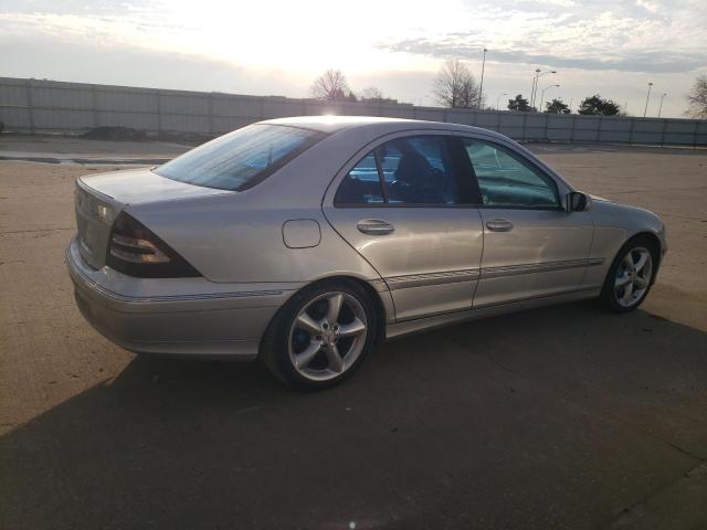 Photo 2 VIN: WDBRF40J34F542457 - MERCEDES-BENZ C-CLASS 