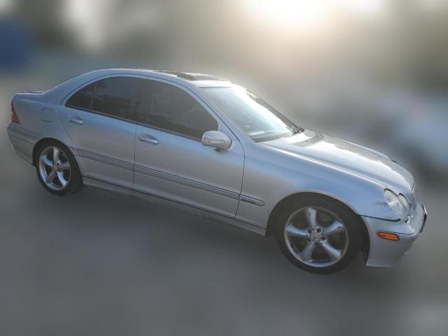 Photo 3 VIN: WDBRF40J44F519284 - MERCEDES-BENZ C-CLASS 