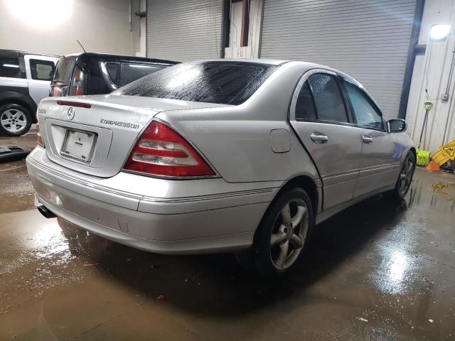 Photo 2 VIN: WDBRF40J64F522509 - MERCEDES-BENZ C-CLASS 