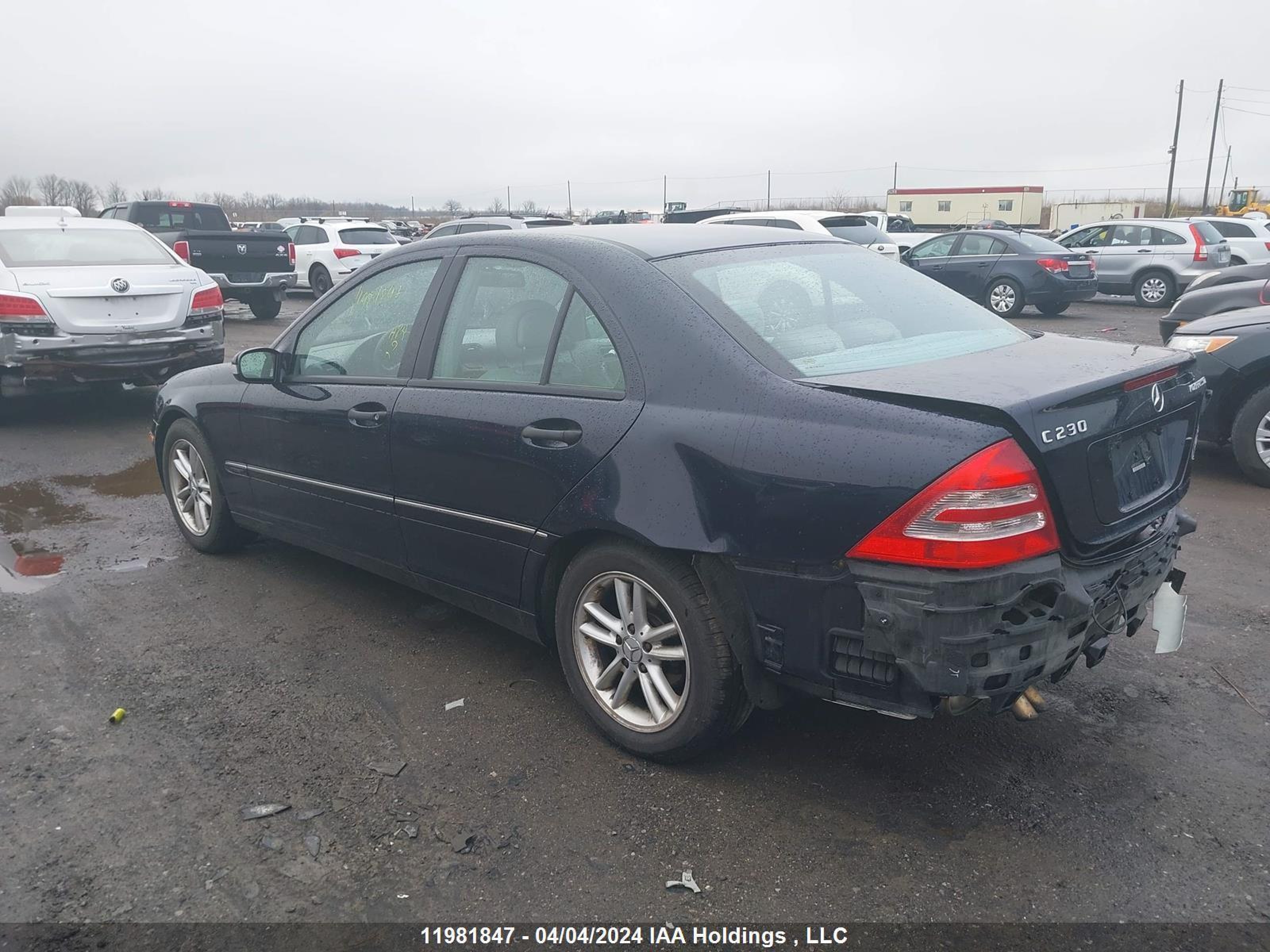 Photo 2 VIN: WDBRF40J84F514332 - MERCEDES-BENZ C-KLASSE 