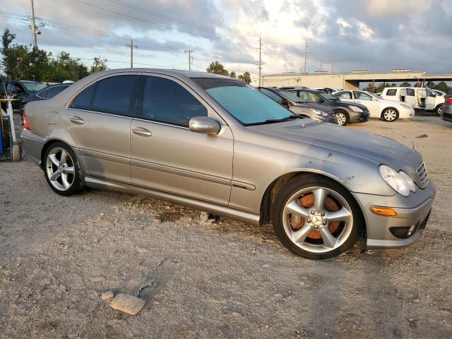 Photo 3 VIN: WDBRF40J85F712376 - MERCEDES-BENZ C-CLASS 