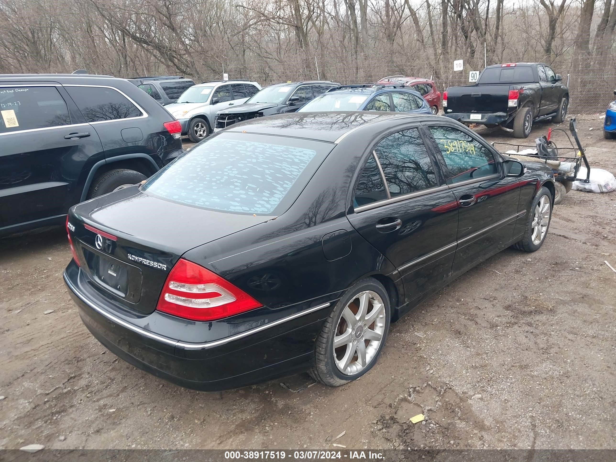 Photo 3 VIN: WDBRF40J93F383460 - MERCEDES-BENZ NULL 