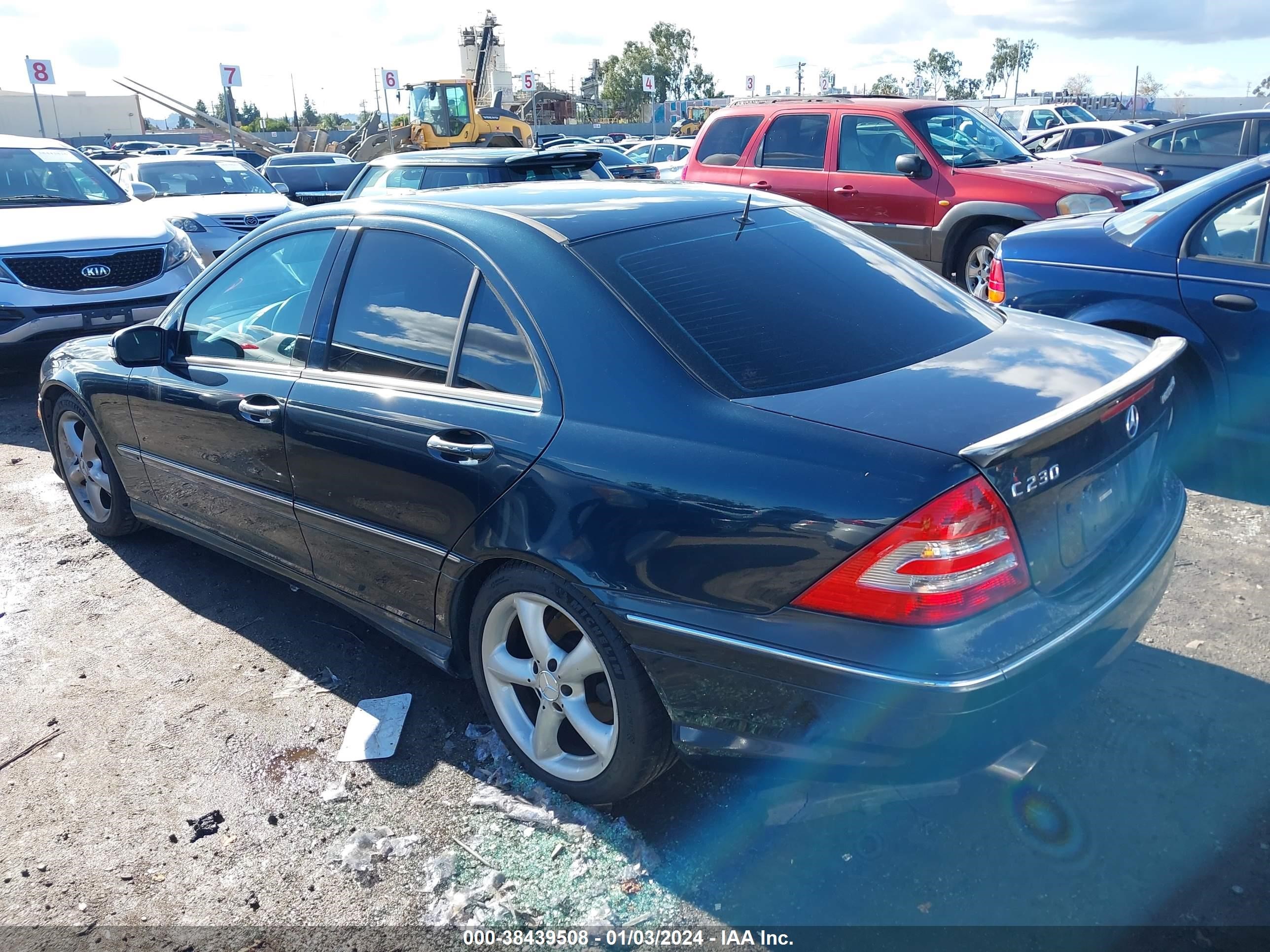 Photo 2 VIN: WDBRF40J95F651345 - MERCEDES-BENZ C-KLASSE 