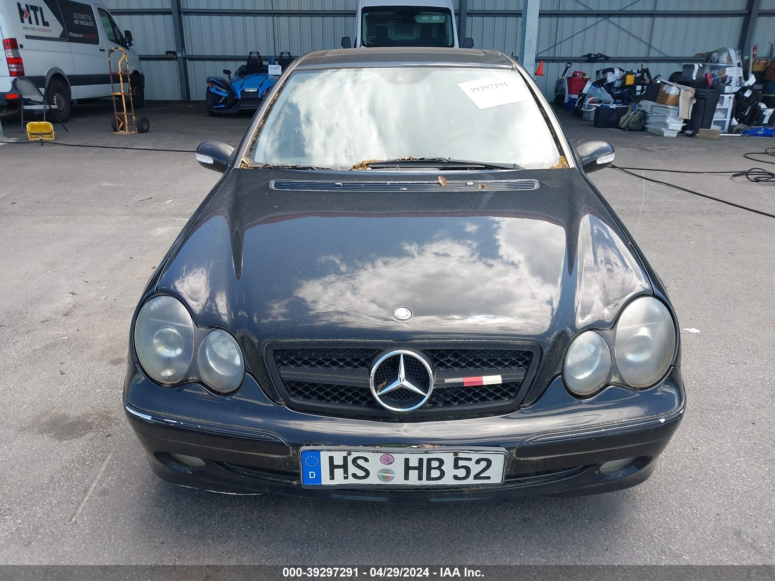 Photo 5 VIN: WDBRF40JX3F434447 - MERCEDES-BENZ C-KLASSE 