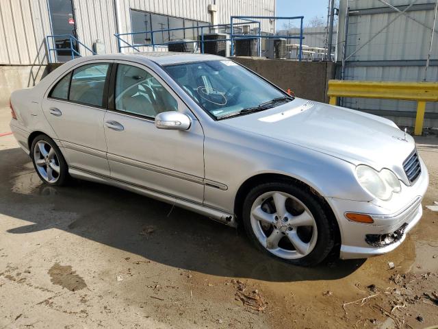 Photo 3 VIN: WDBRF52H16A892931 - MERCEDES-BENZ C-CLASS 