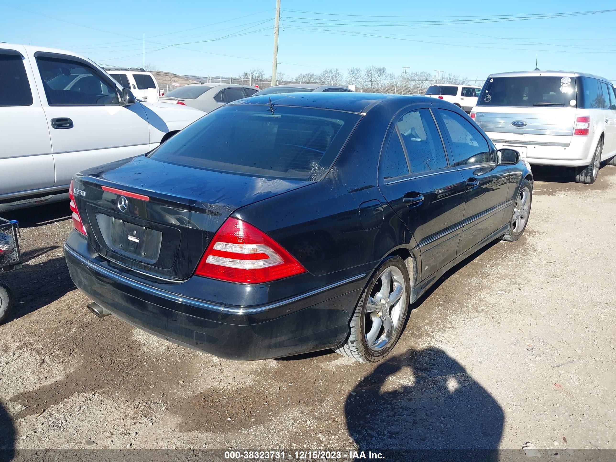 Photo 3 VIN: WDBRF52H16F736228 - MERCEDES-BENZ C-KLASSE 