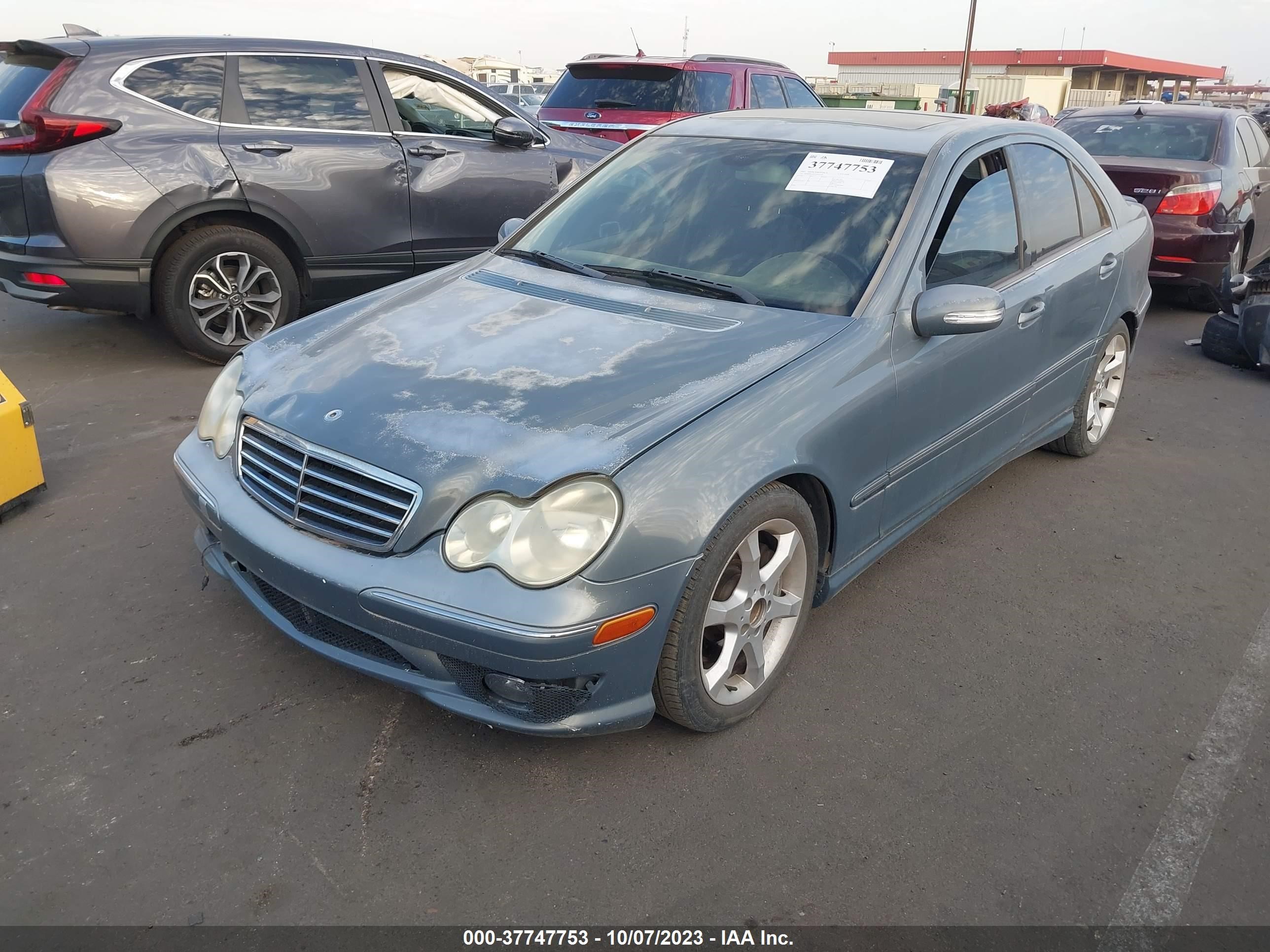 Photo 5 VIN: WDBRF52H17A933558 - MERCEDES-BENZ C-KLASSE 