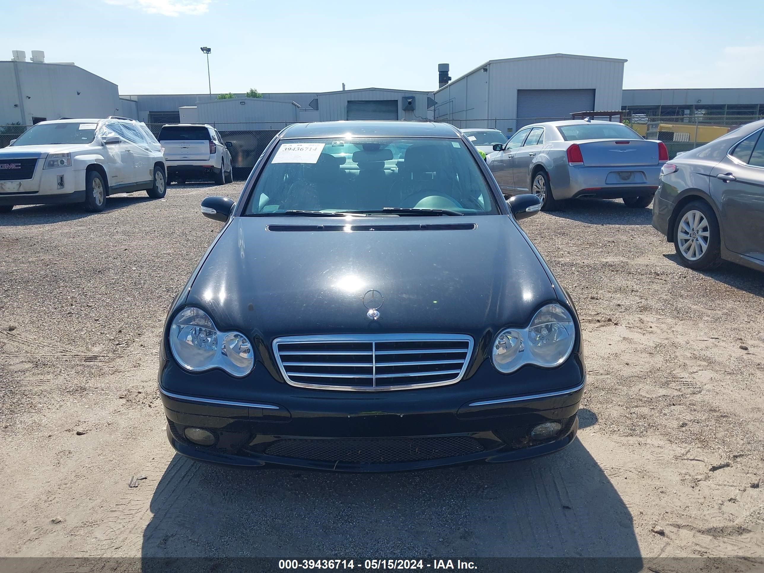 Photo 11 VIN: WDBRF52H17E027774 - MERCEDES-BENZ NULL 