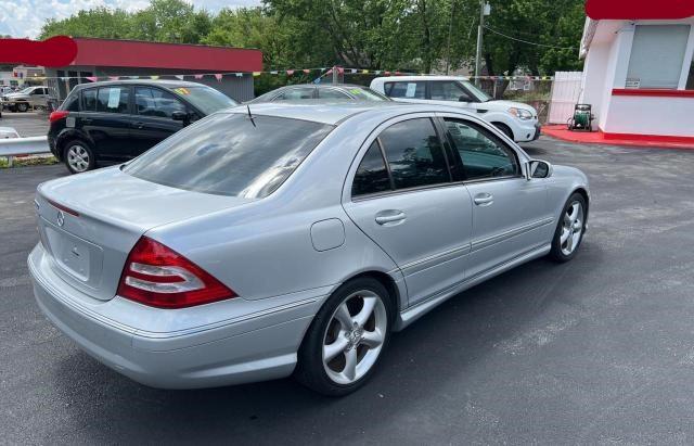 Photo 3 VIN: WDBRF52H26A843463 - MERCEDES-BENZ C-CLASS 