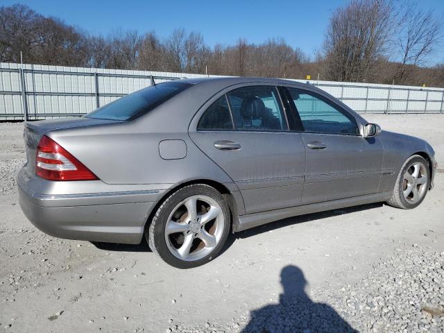 Photo 2 VIN: WDBRF52H26F768377 - MERCEDES-BENZ C-CLASS 