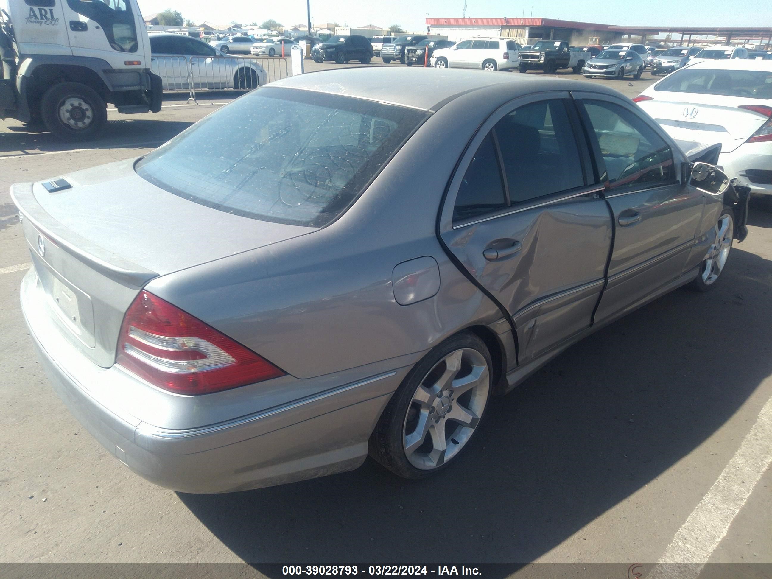 Photo 3 VIN: WDBRF52H27E023345 - MERCEDES-BENZ ALL 