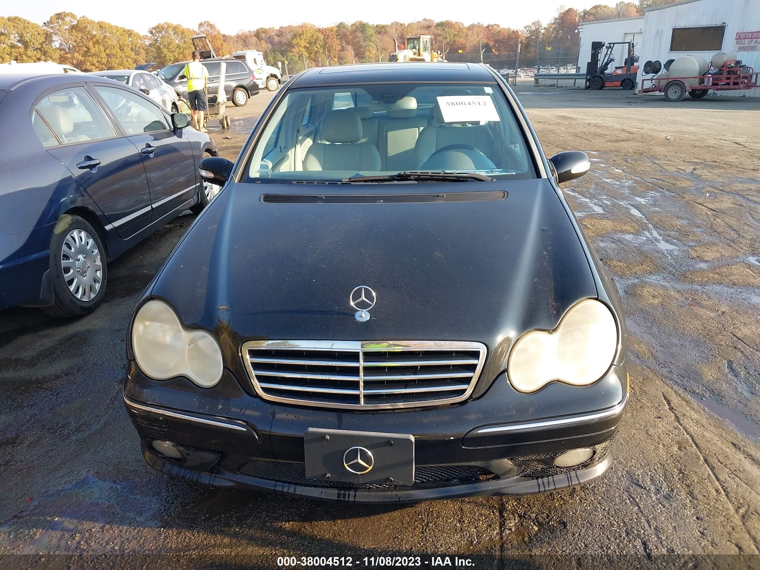 Photo 11 VIN: WDBRF52H46A883110 - MERCEDES-BENZ C-KLASSE 