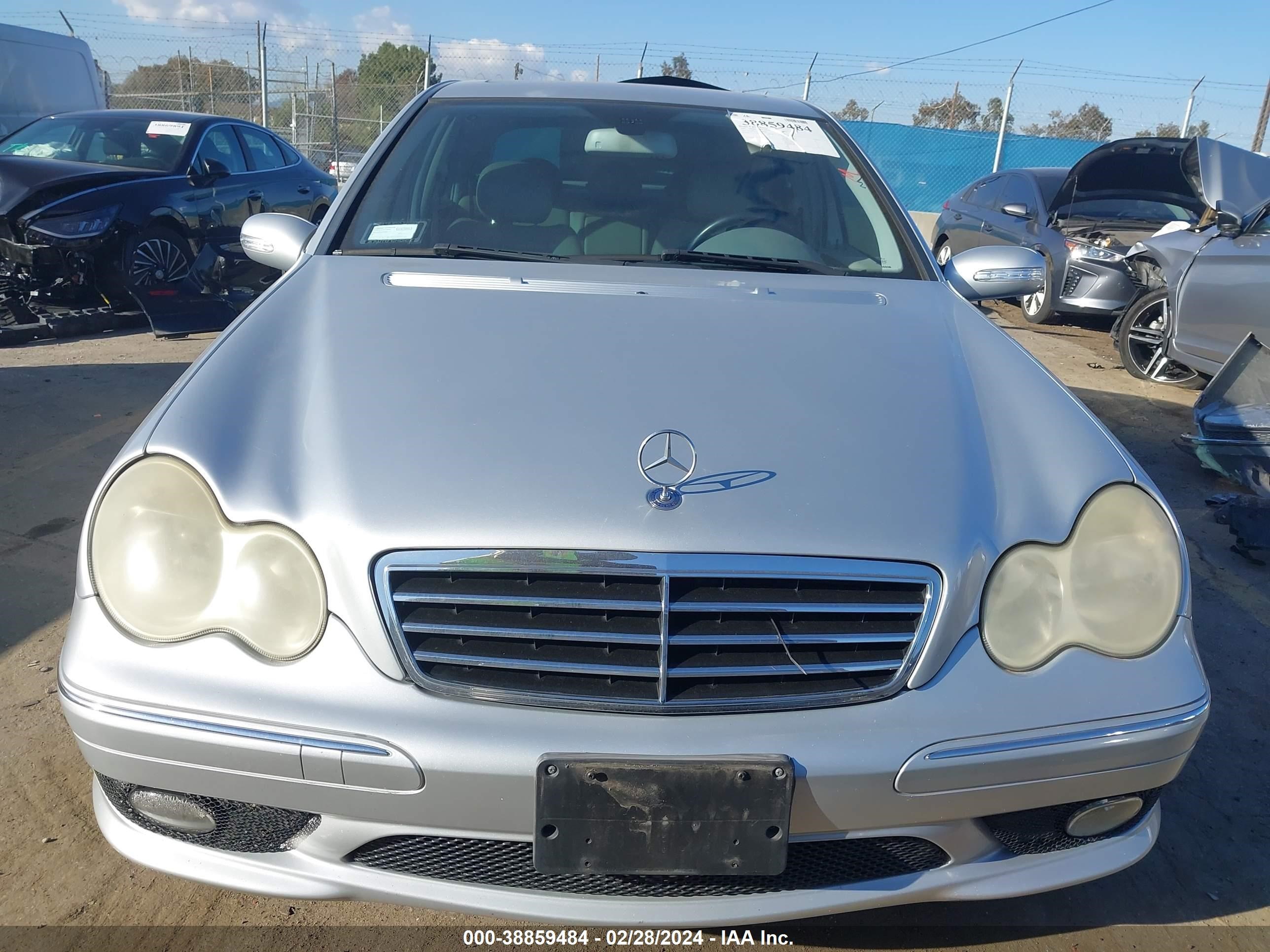 Photo 11 VIN: WDBRF52H67F843809 - MERCEDES-BENZ NULL 