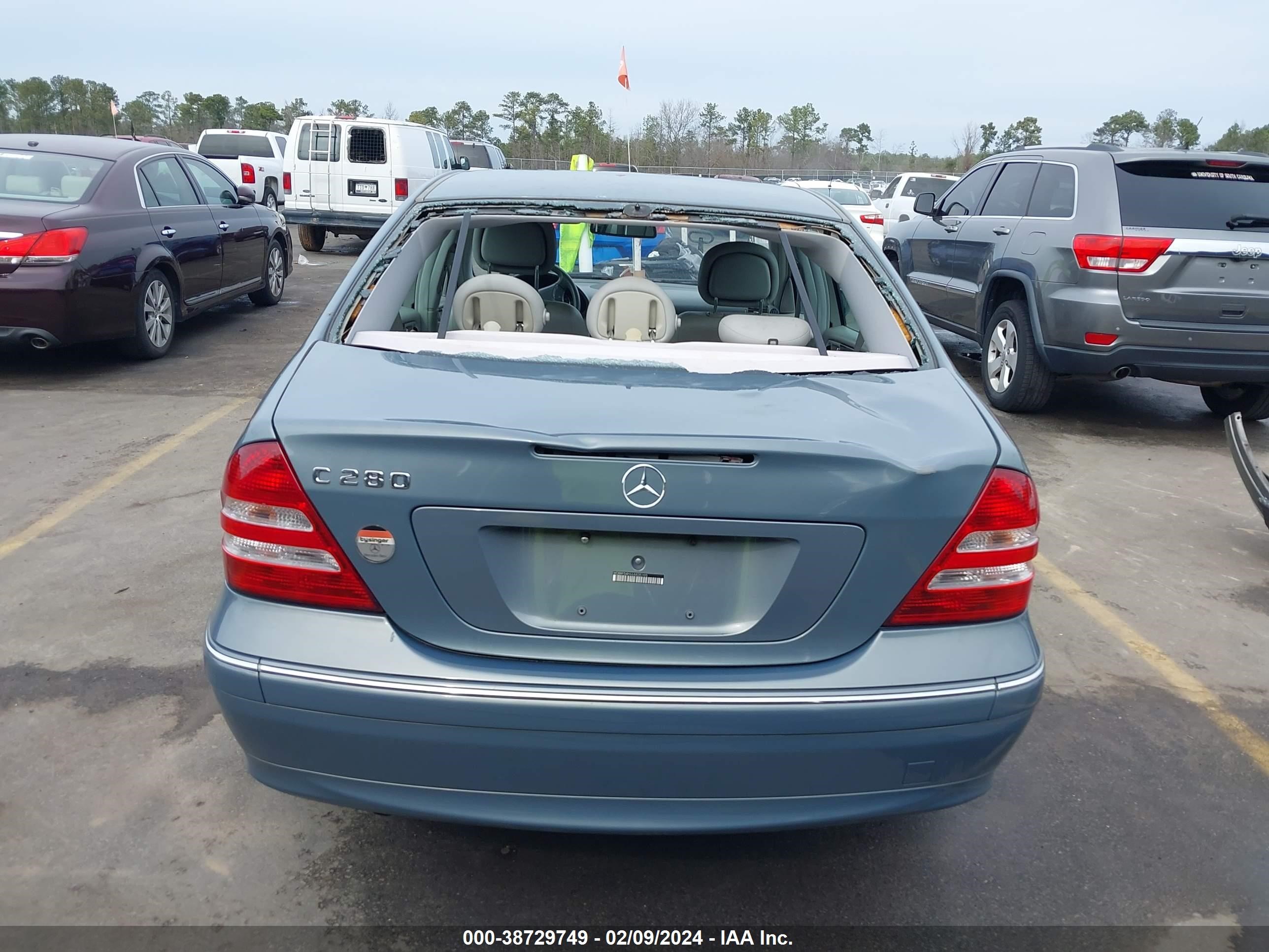 Photo 15 VIN: WDBRF54H66A835105 - MERCEDES-BENZ C-KLASSE 