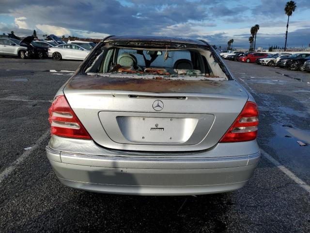 Photo 5 VIN: WDBRF61J02F140211 - MERCEDES-BENZ C-CLASS 