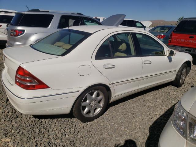 Photo 2 VIN: WDBRF61J02F256590 - MERCEDES-BENZ C-CLASS 