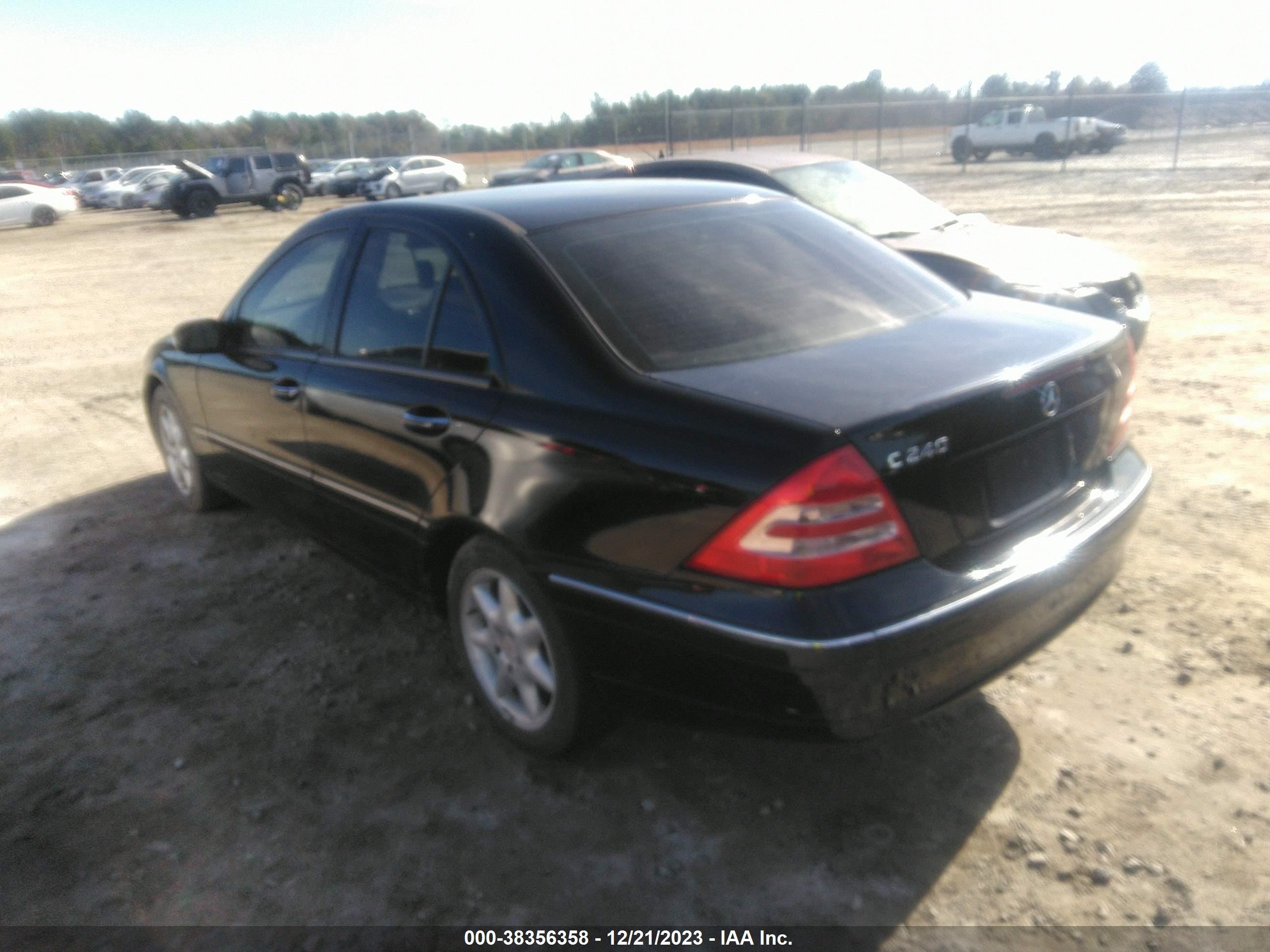 Photo 2 VIN: WDBRF61J13E014754 - MERCEDES-BENZ C-KLASSE 