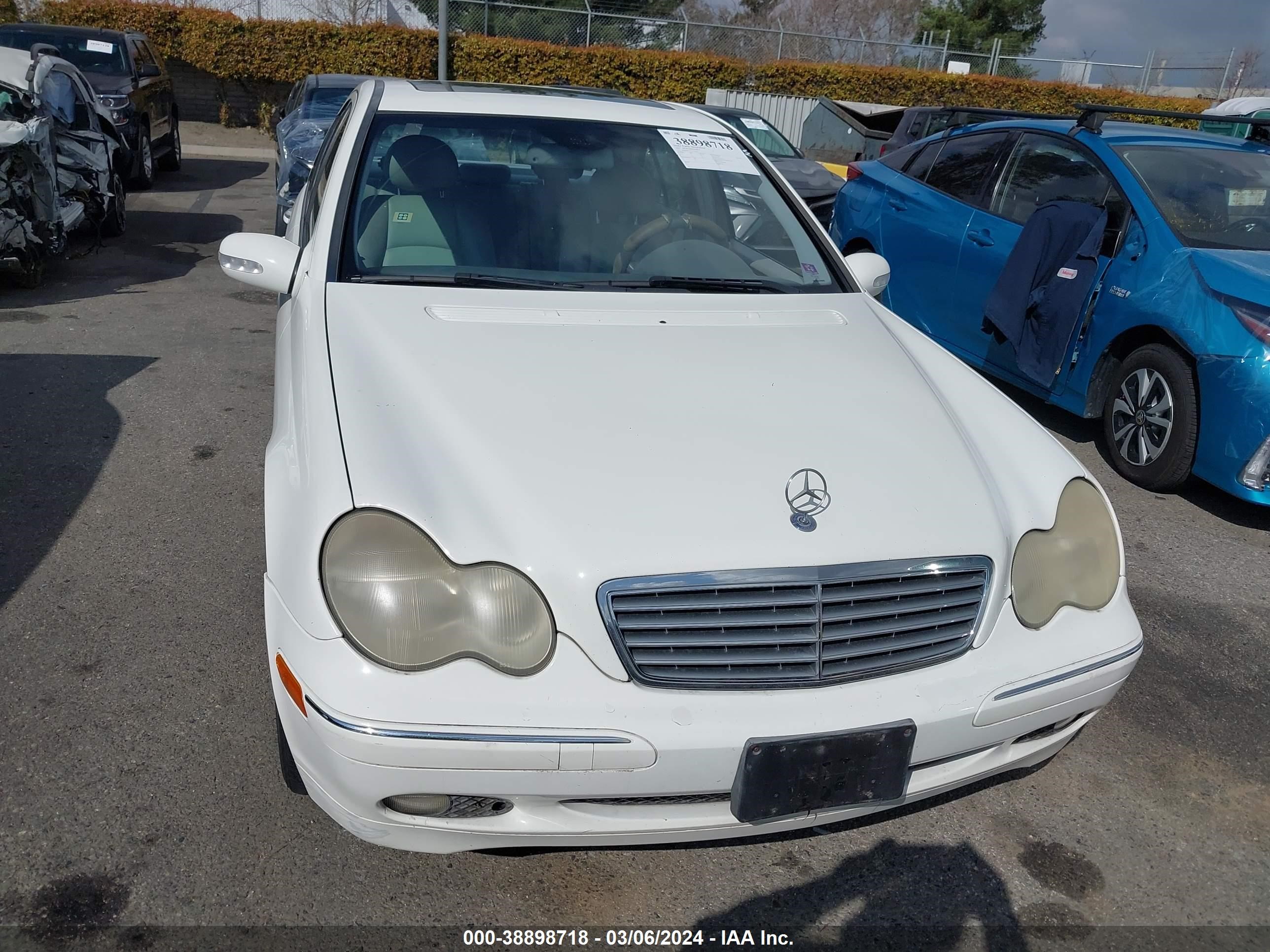 Photo 11 VIN: WDBRF61J24A572301 - MERCEDES-BENZ NULL 