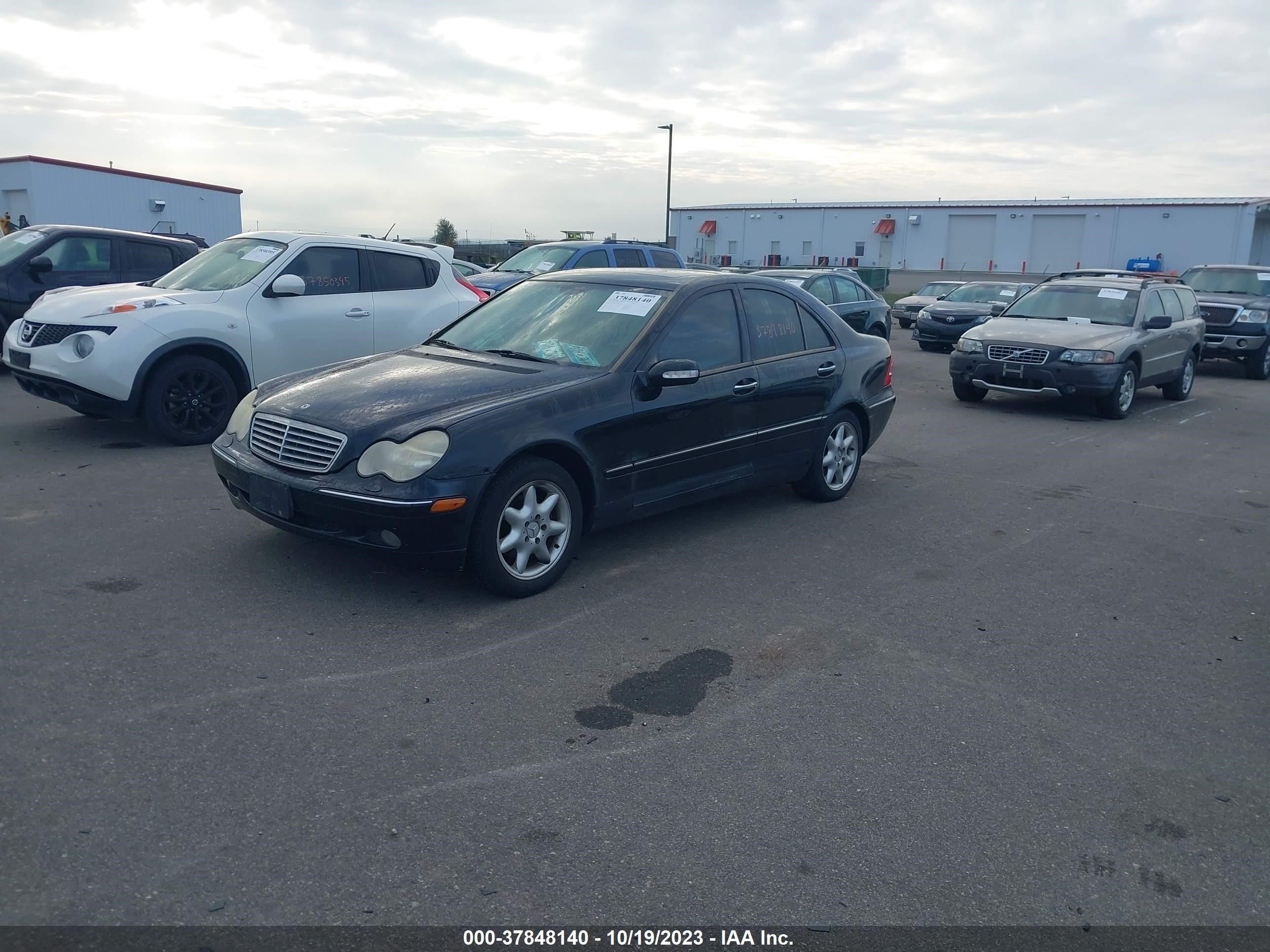 Photo 1 VIN: WDBRF61J42F152992 - MERCEDES-BENZ C-KLASSE 