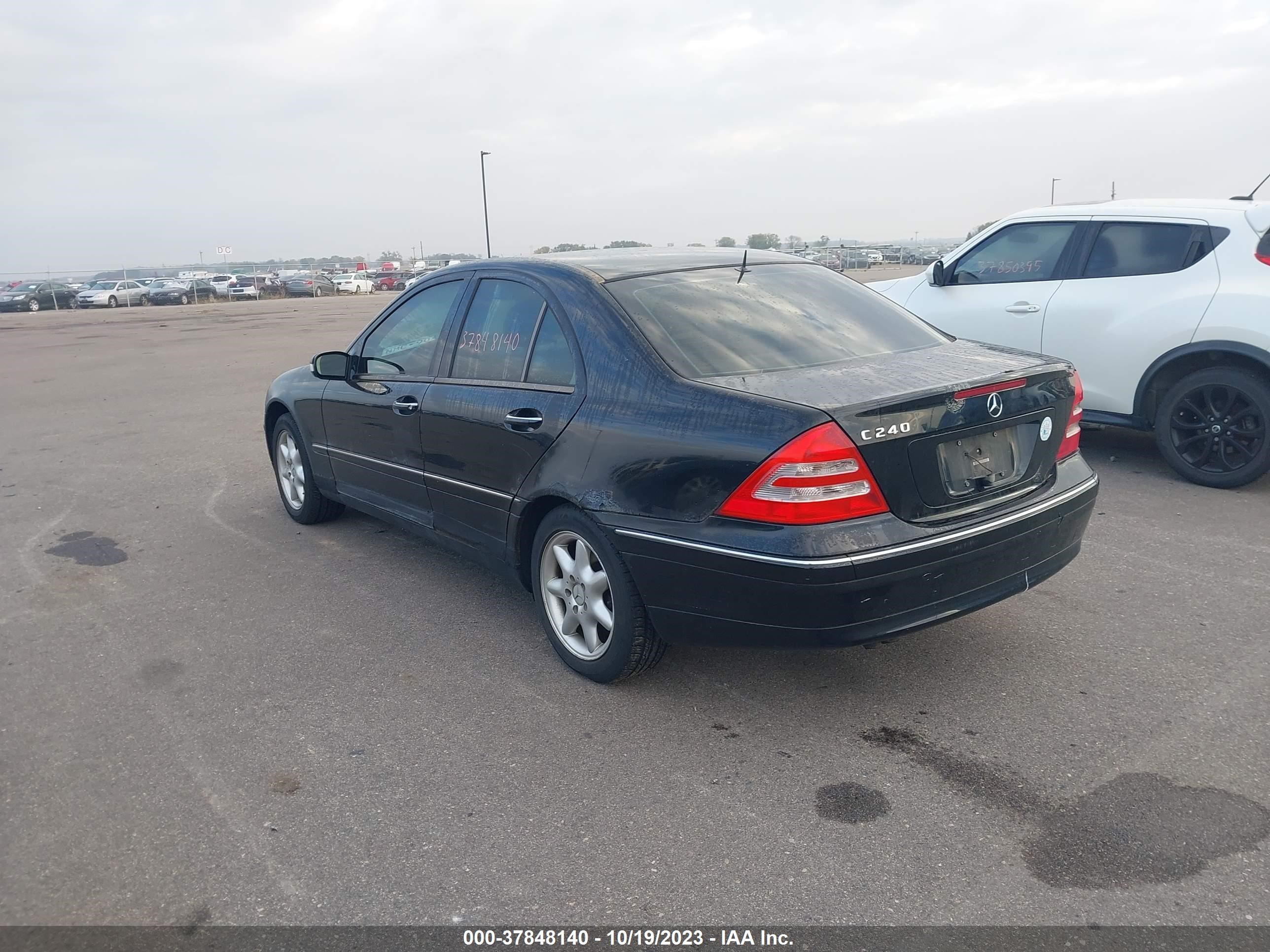 Photo 2 VIN: WDBRF61J42F152992 - MERCEDES-BENZ C-KLASSE 