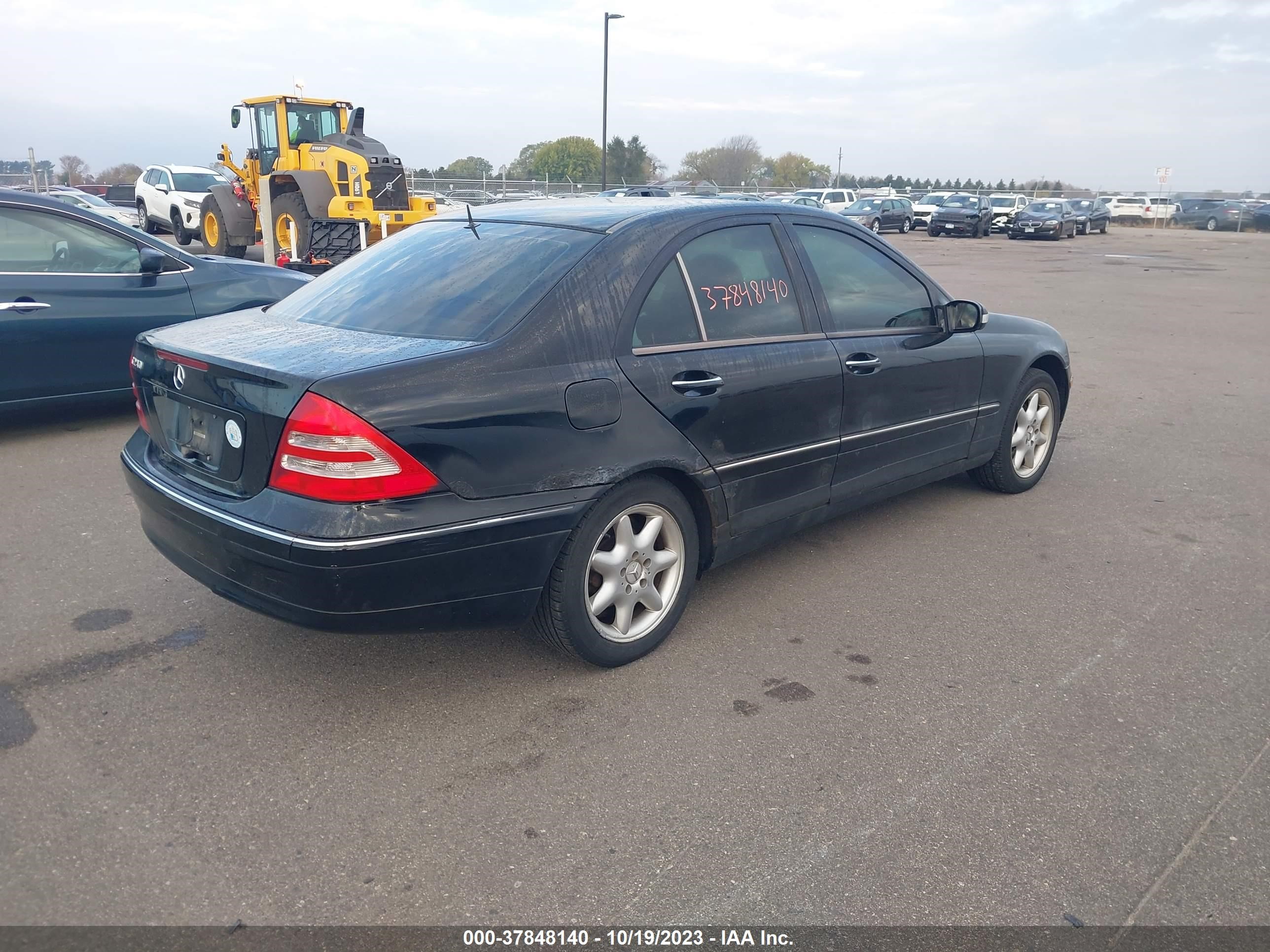 Photo 3 VIN: WDBRF61J42F152992 - MERCEDES-BENZ C-KLASSE 