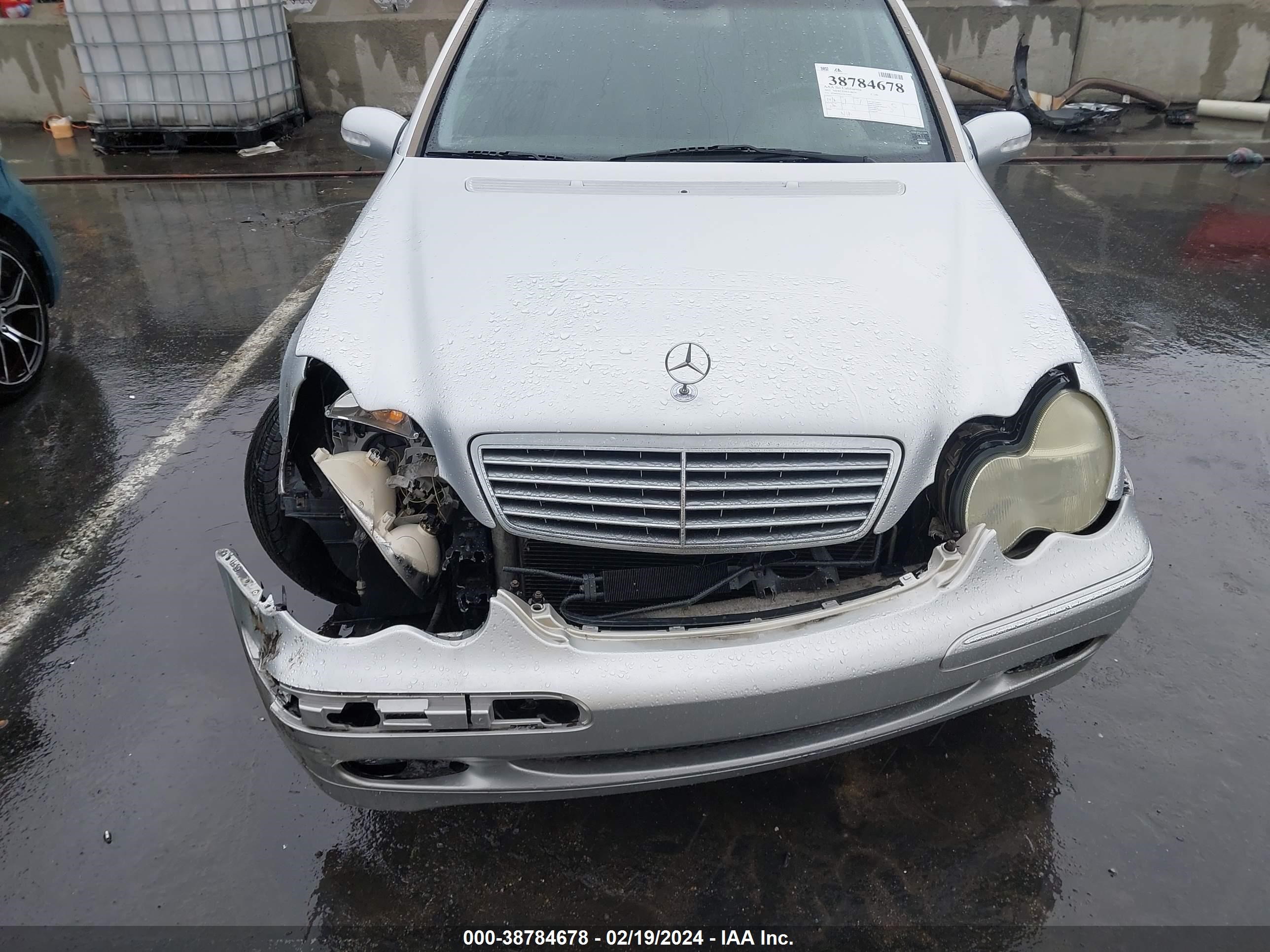 Photo 9 VIN: WDBRF61J43F354443 - MERCEDES-BENZ NULL 