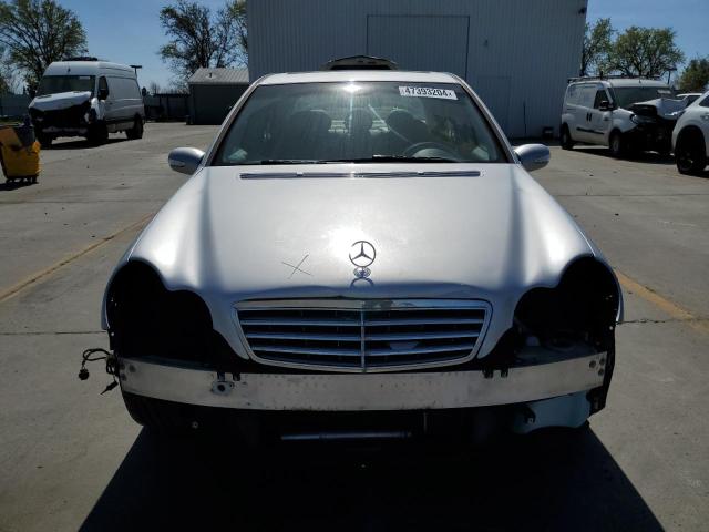 Photo 4 VIN: WDBRF61J45F572305 - MERCEDES-BENZ C-CLASS 