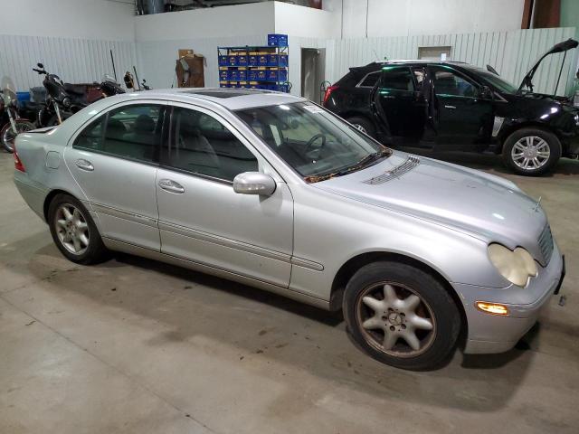 Photo 3 VIN: WDBRF61J53F397656 - MERCEDES-BENZ C-CLASS 