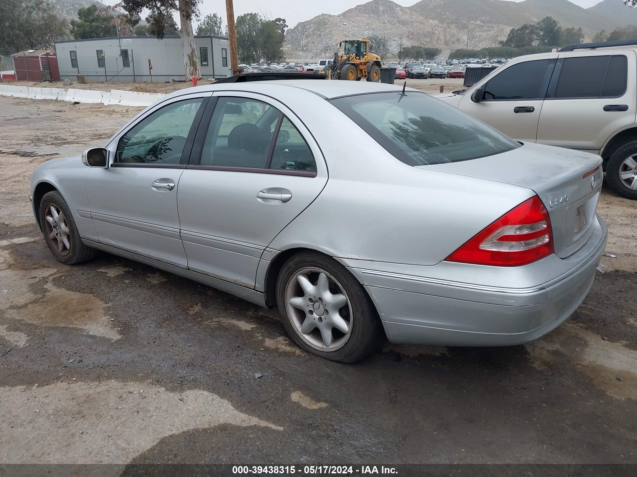 Photo 2 VIN: WDBRF61J62F156154 - MERCEDES-BENZ NULL 