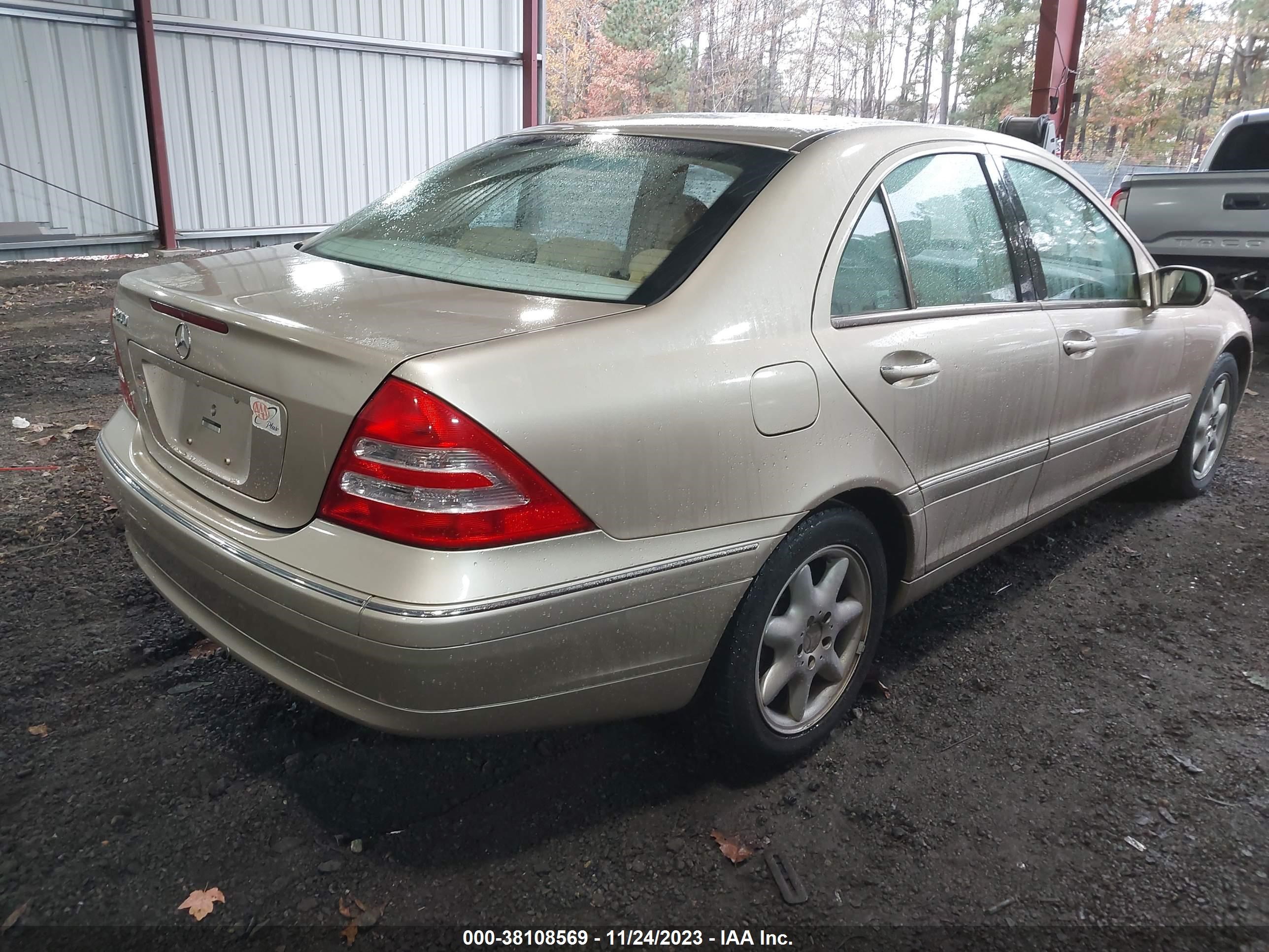 Photo 3 VIN: WDBRF61J63A433979 - MERCEDES-BENZ C-KLASSE 