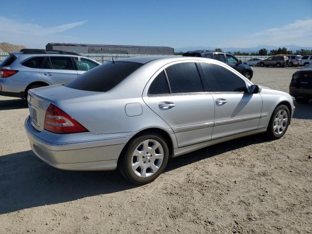 Photo 2 VIN: WDBRF61J85A773234 - MERCEDES-BENZ C 240 