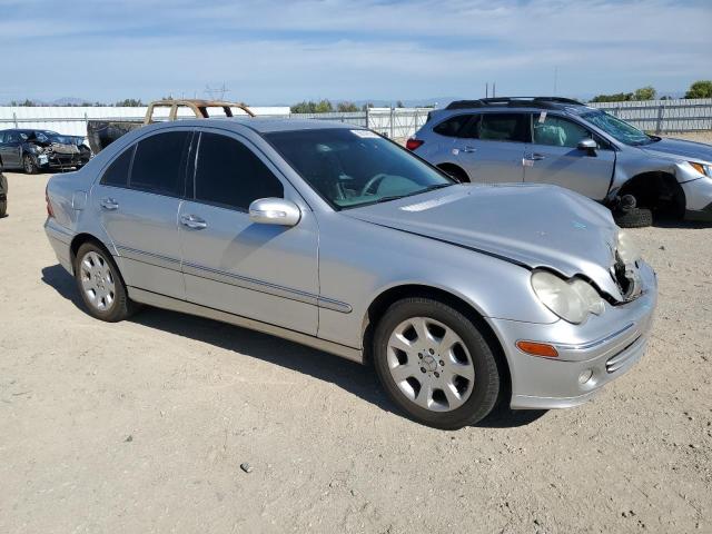 Photo 3 VIN: WDBRF61J85A773234 - MERCEDES-BENZ C 240 