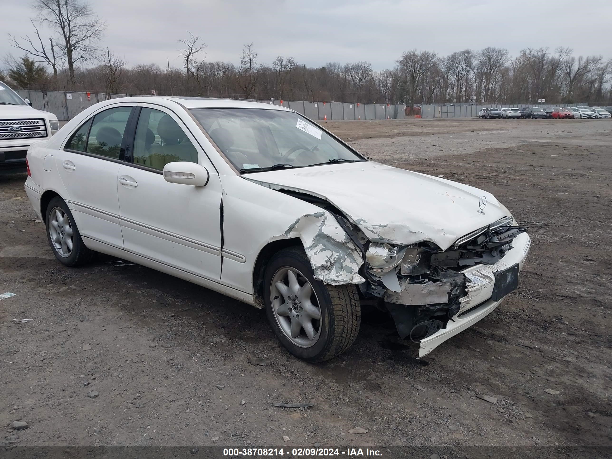 Photo 0 VIN: WDBRF61J93A471741 - MERCEDES-BENZ C-KLASSE 