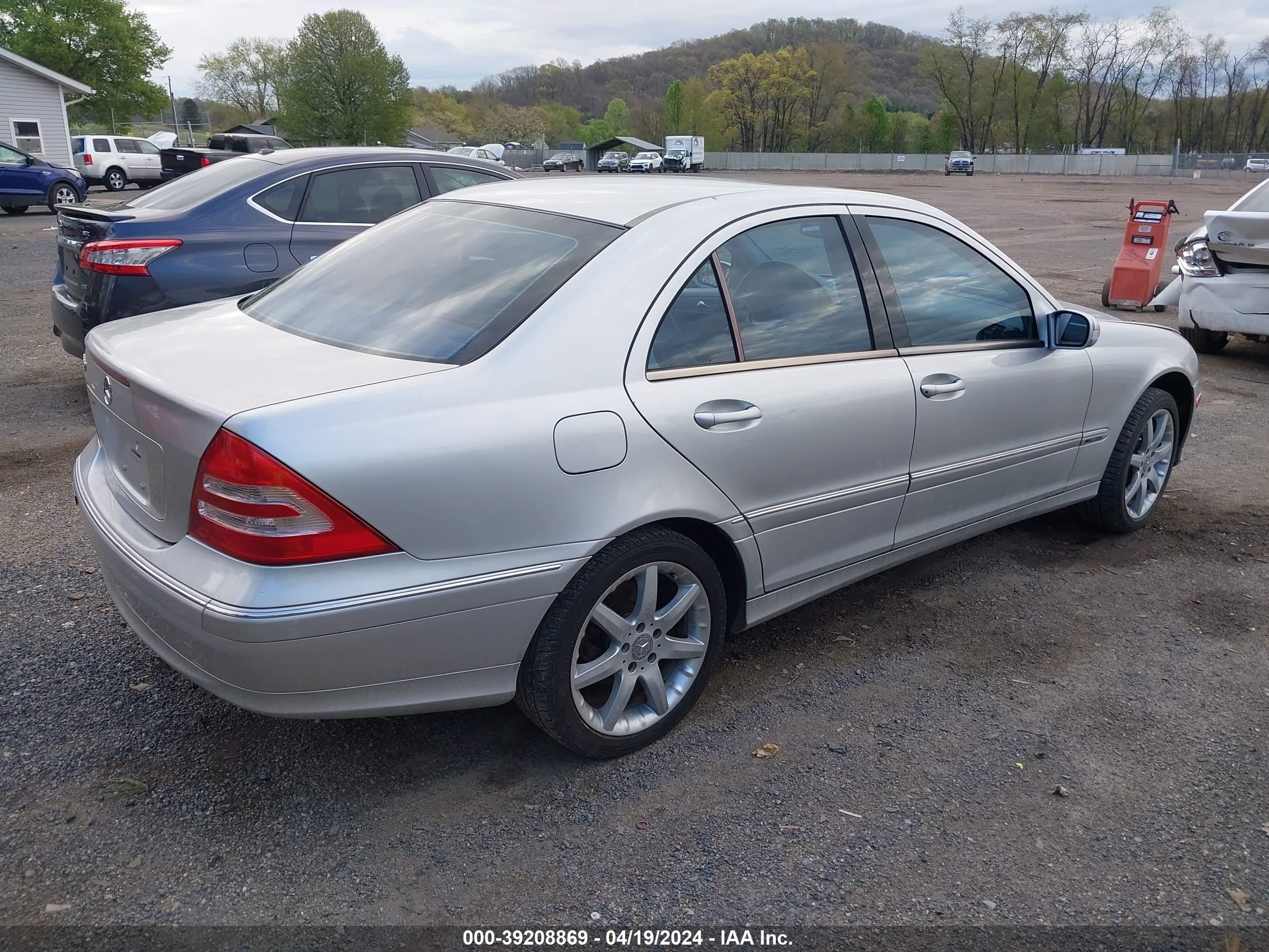 Photo 3 VIN: WDBRF64J43F430996 - MERCEDES-BENZ NULL 