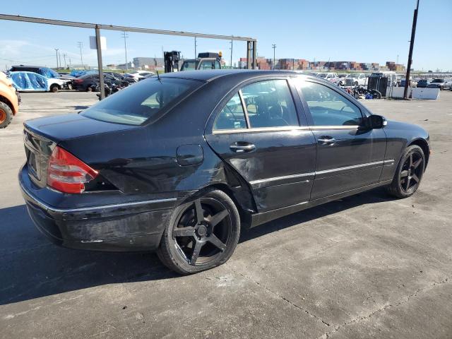 Photo 2 VIN: WDBRF64J52F260551 - MERCEDES-BENZ C-CLASS 