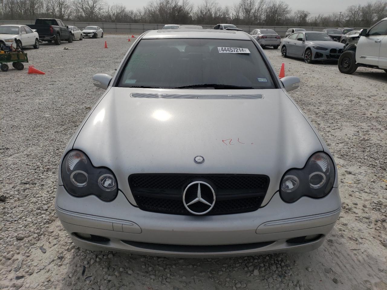 Photo 4 VIN: WDBRF64J61F113881 - MERCEDES-BENZ C-KLASSE 