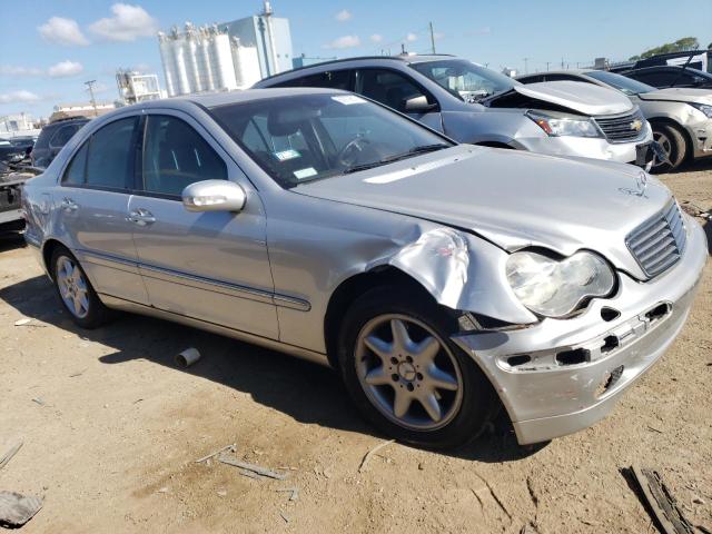 Photo 3 VIN: WDBRF64J64F471793 - MERCEDES-BENZ C-CLASS 