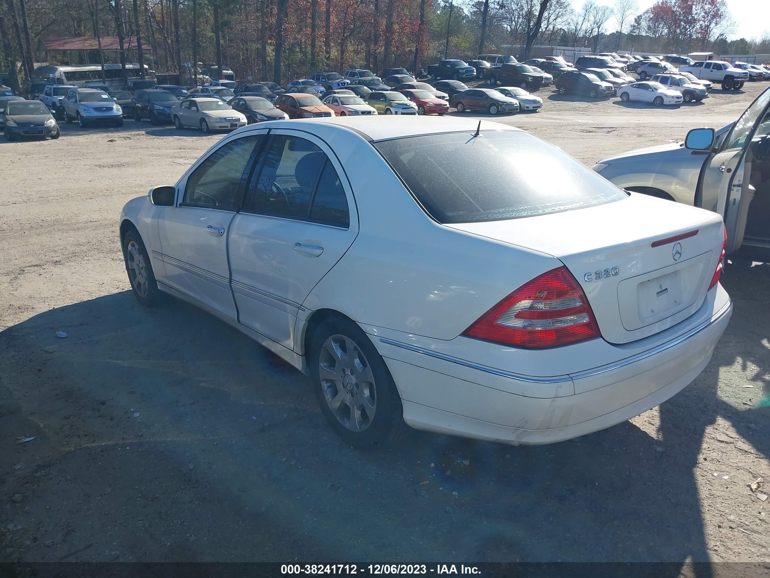 Photo 2 VIN: WDBRF64J65F580594 - MERCEDES-BENZ C-KLASSE 