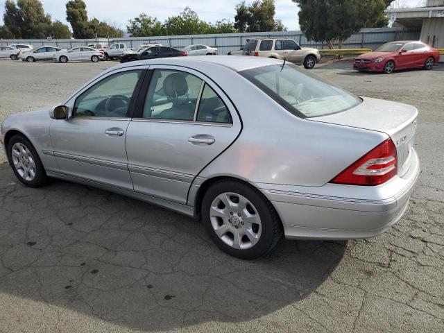 Photo 1 VIN: WDBRF64J75F581799 - MERCEDES-BENZ C 320 